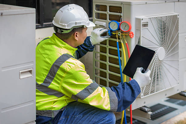 Professional Hvac technician working in Mission, TX